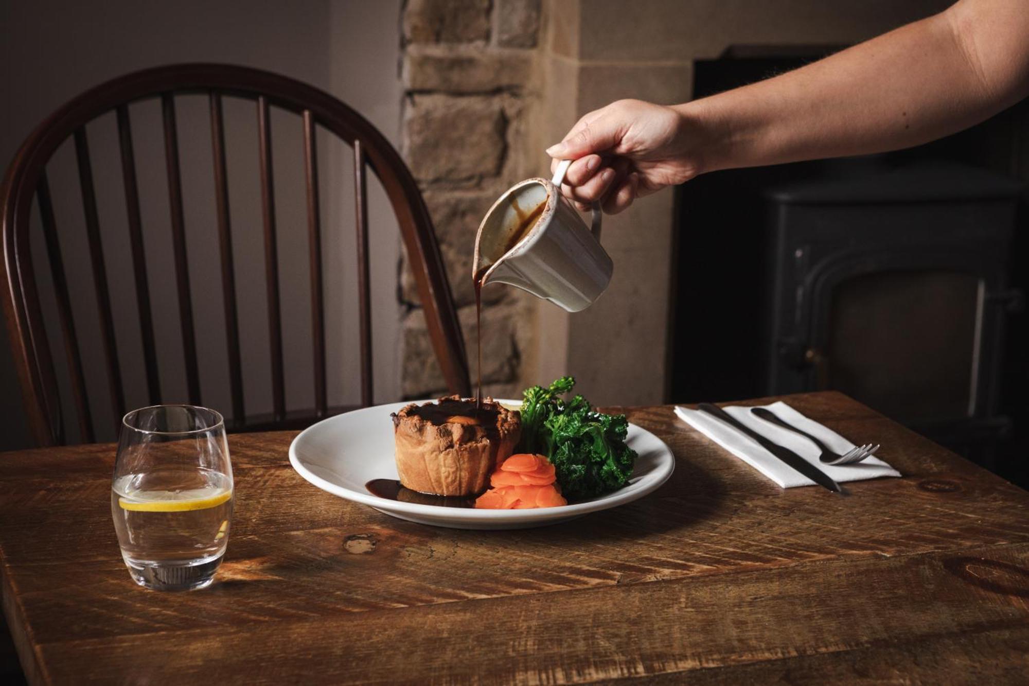 The Pilsley Inn - Chatsworth Baslow Eksteriør billede