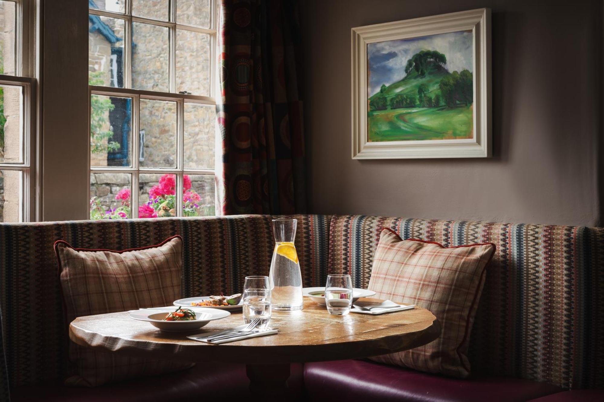 The Pilsley Inn - Chatsworth Baslow Eksteriør billede
