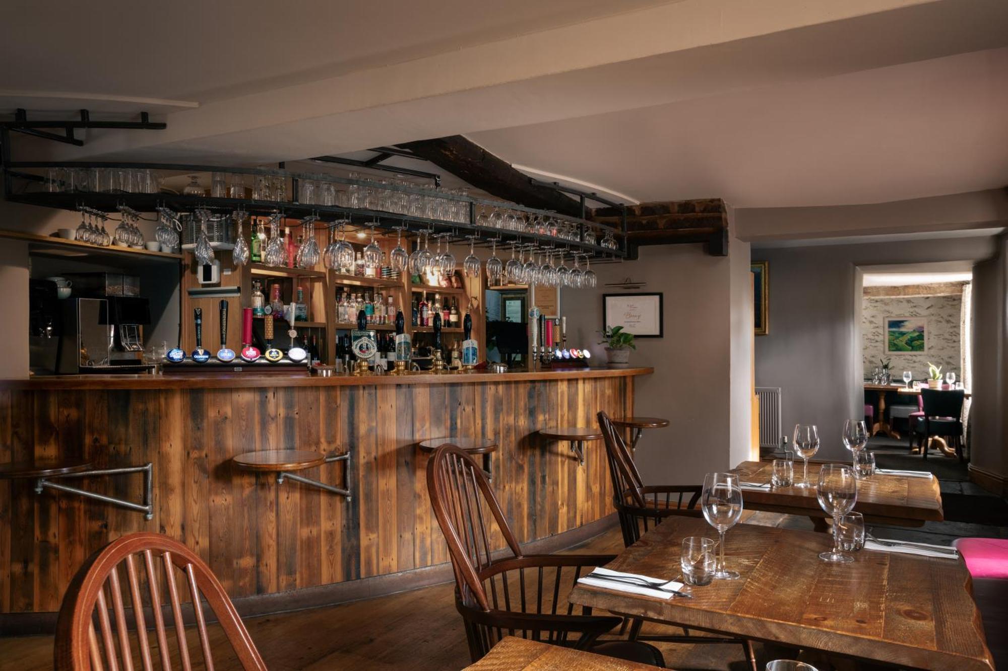 The Pilsley Inn - Chatsworth Baslow Eksteriør billede